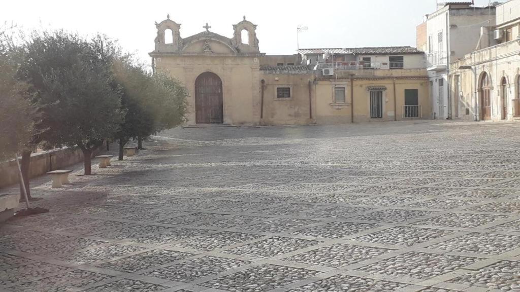 La Casa In Piazza Noto Exterior photo